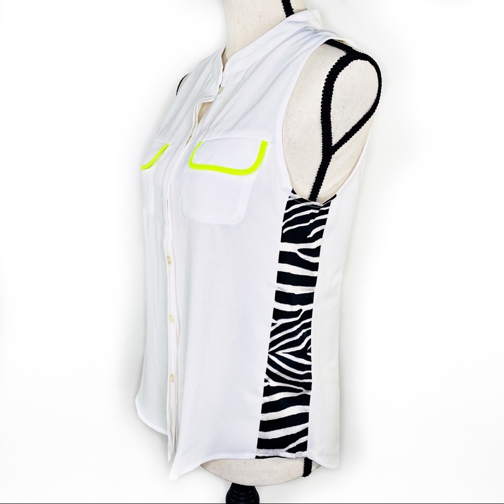 Line & Dot Contrast Zebra Print Sleeveless Top